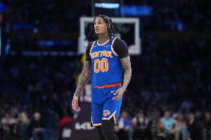 圣城当地人！克拉克森：儿时会在继母工作酒店阳台看马刺冠军游行
