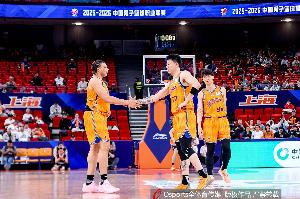 历史首个双冠王！媒体人：上海男篮正在规划在上海游行庆典的活动
